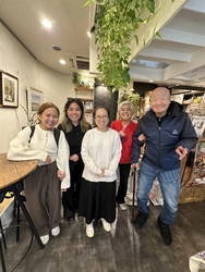 78歳の母が描いた8年越しの夢を、 ウェルビーイング専門家の息子が実現。 豆腐スムージー『PAPMA』でフィリピンの国家的栄養課題に挑む