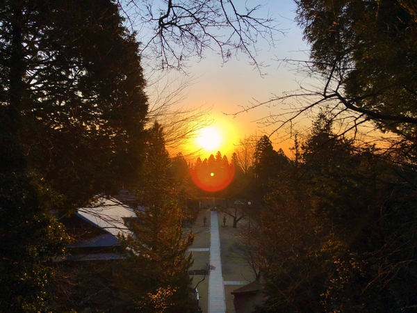 神々しいご来光