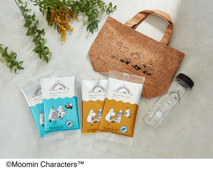 『CAFE@HOME ムーミン谷 水出しアイスコーヒー トートバッグ&ボトルセット』 3,600円(税込)