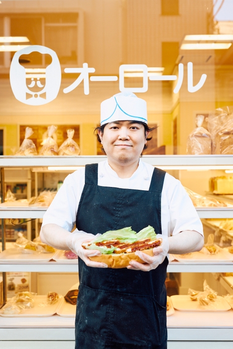 二代目店主 佐藤輝男氏