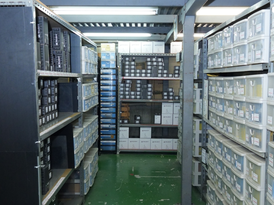 ２万点のアイテムが保管される倉庫