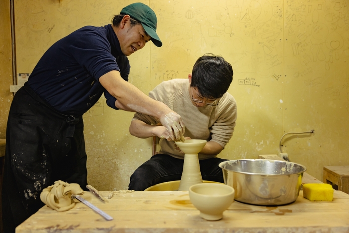 体験プログラム例：作家工房での陶芸体験