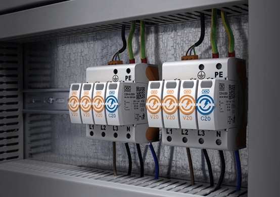 図. サージ保護デバイス（SPD）の製品画像