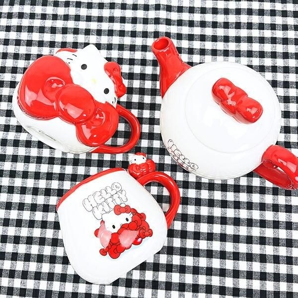 ハローキティのティーセット