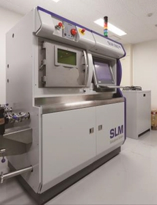 見学会で展示する金属3Dプリンタ「SLM280HL」