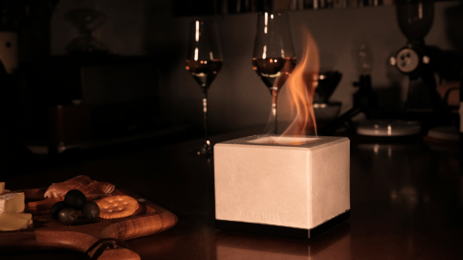 無煙・無臭で室内でも楽しめる卓上焚火台 「FlameNest Square」が