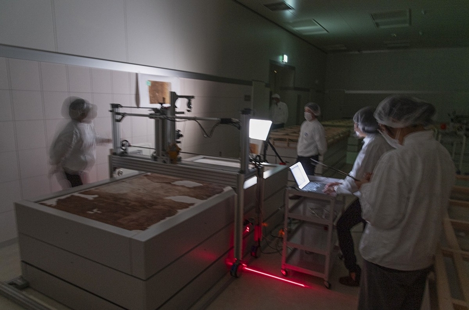 【画像5】チーム奈文研で取り組む赤外撮影