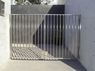 ステンレス手摺