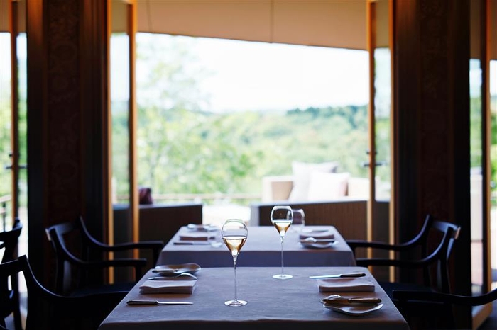 ▲ Auberge フレンチの森で大切な方と特別なひとときを