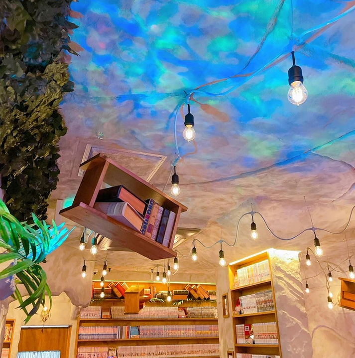 上前津駅より徒歩4分『CCcafe Annex』は洞窟の中の不思議な図書館をイメージした雰囲気たっぷりのカフェ&レストラン!Findグルメで情報を公開中