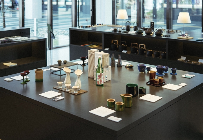 0035gather店内：東北芸術工科大学 芸術学部 工芸デザイン学科の生徒作品