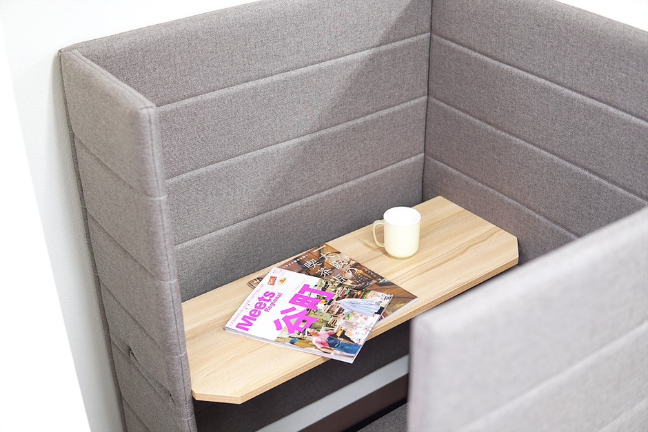 体調や気分の変化に配慮し、周囲を気にせず休憩や作業ができる個室スペースを用意しています。