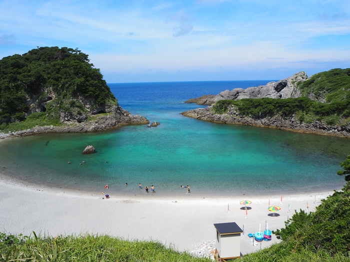 泊海岸(式根島)