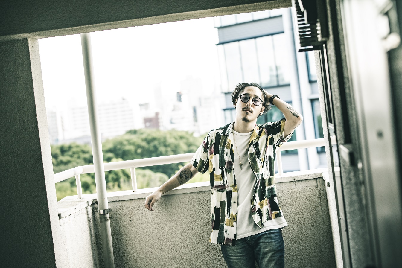 ストリーミング・サービスで話題沸騰中のシンガーソングライター"keita keith"が放つ、日本と世界を繋ぐ1stアルバム！