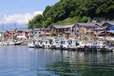 びわ湖の恵みクルーズ 「沖島・ウロリ漁見学とビワマス」 開催日：8月28日（日）