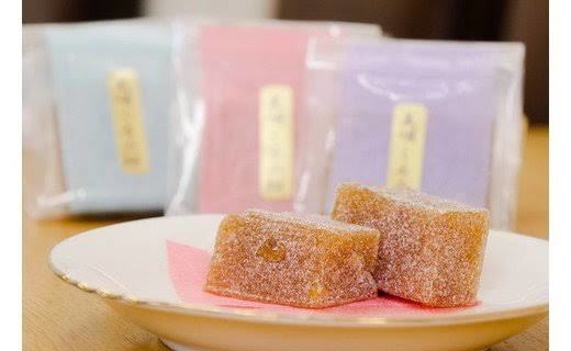 リターンの1つ。地元美唄のくるみ餅です。