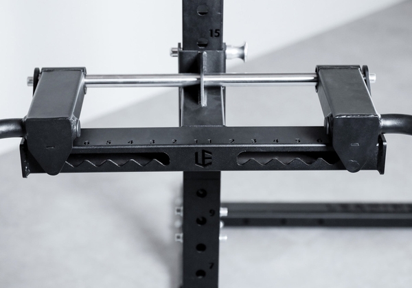 手幅45cm～最大75cmまでの調整が可能。