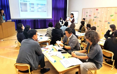 つくば市の東岡保育園における事例共有会の様子