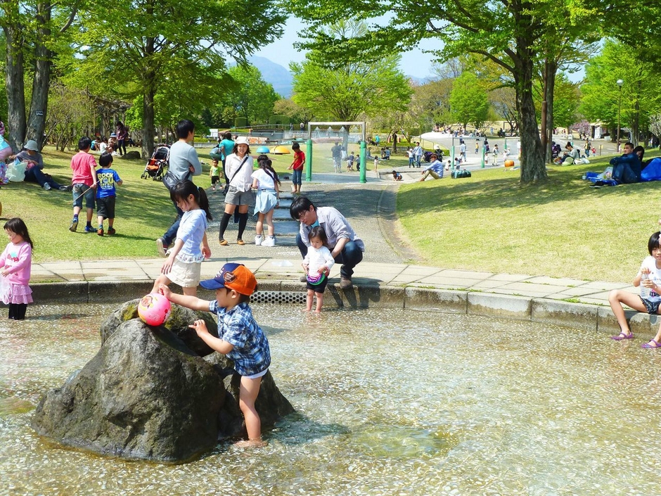 じゃぶじゃぶ池