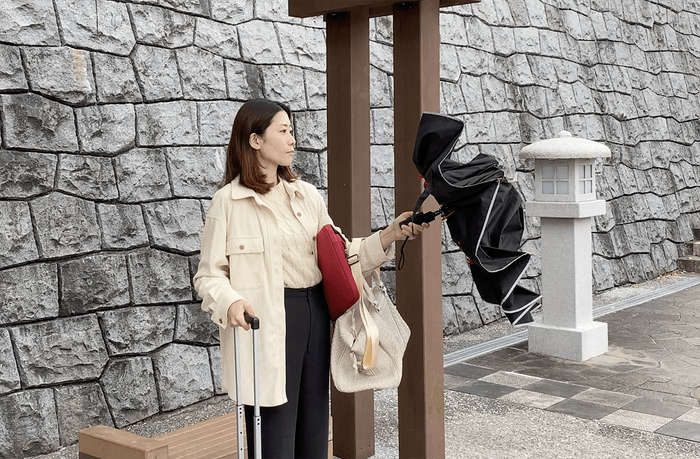 親指一本でスムーズな開閉