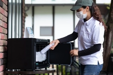 コロナ禍で変化するおもてなしへの挑戦 　～おしぼりに“託す”おもてなしの気持ち～