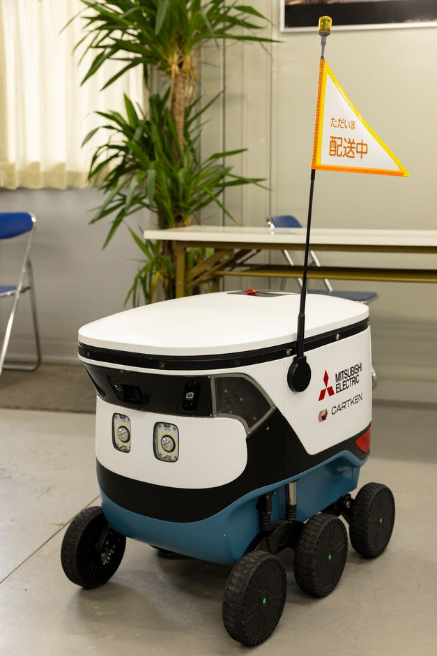 自動配送ロボット