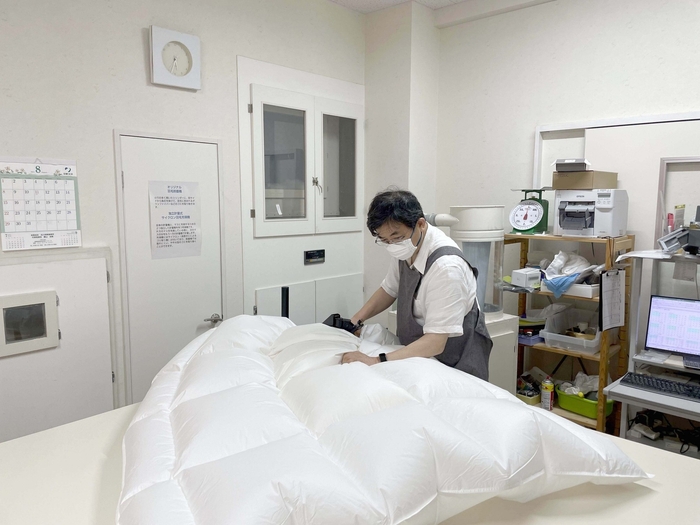 1点1点丁寧に仕立て上げられる寝具