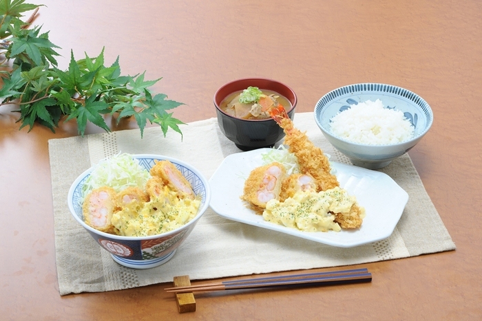 海老かつ丼と大海老フライと海老かつ定食