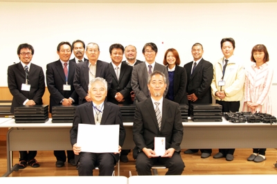 常石グループで使用していたPCを再利用し「ゼノ」少年牧場に30台を寄贈
