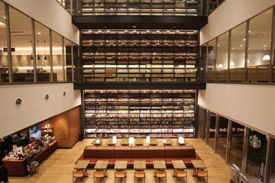 高梁市図書館