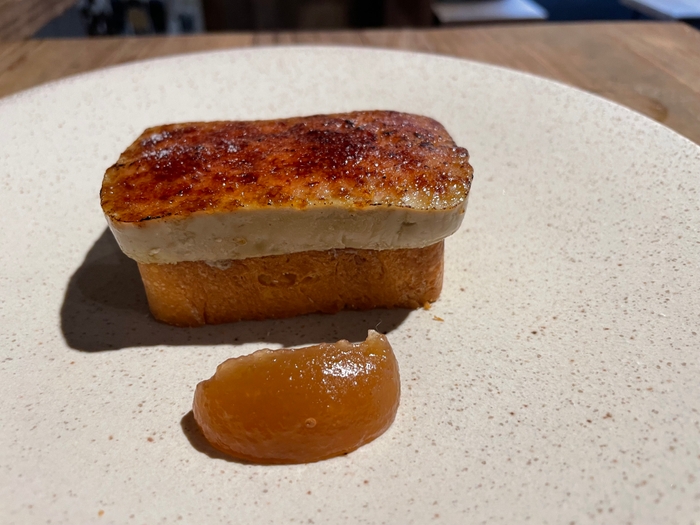 自家製ブリオッシュとレバーパテ