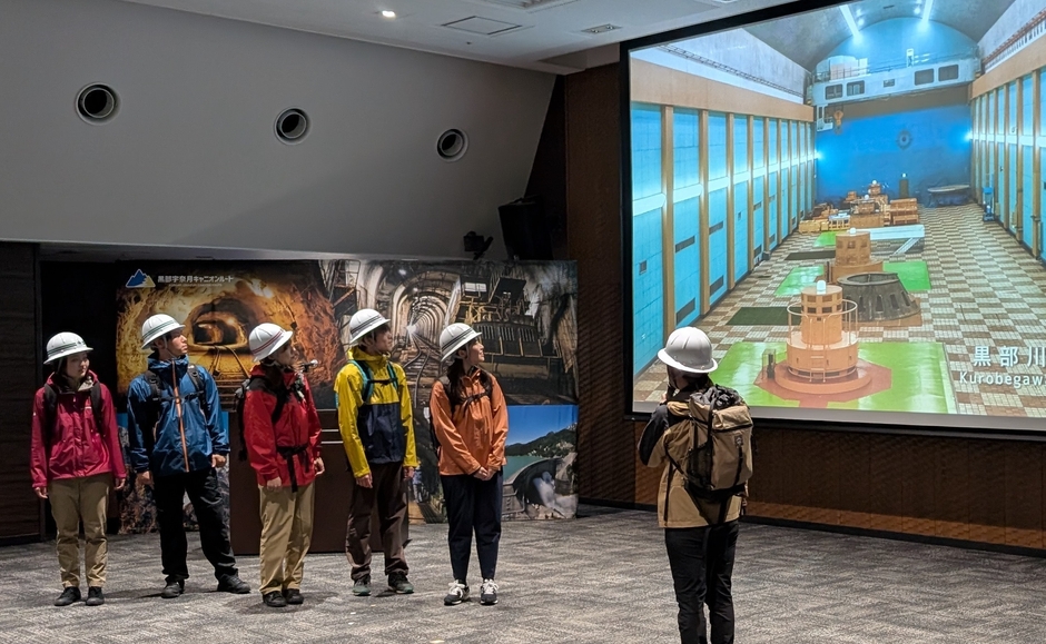 ツアーガイド風景