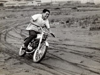 鈴木忠男