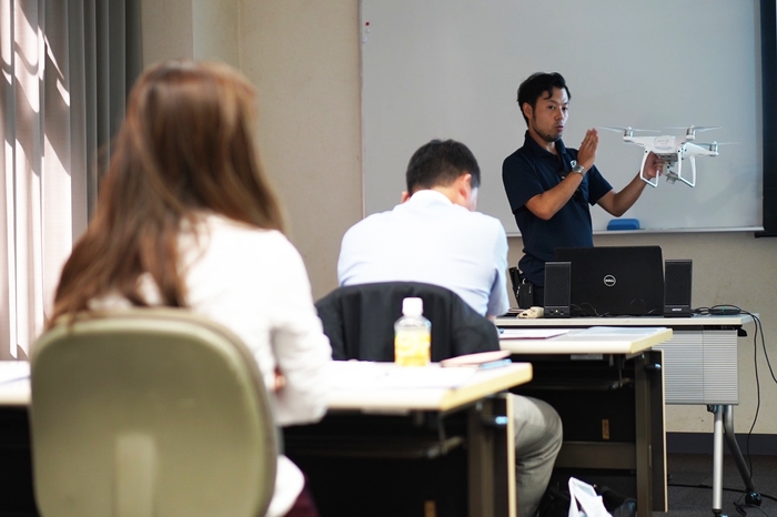ドローンスクール 受講イメージ
