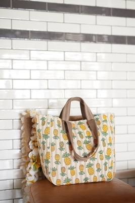 Laraシリーズ:トートバッグ $84