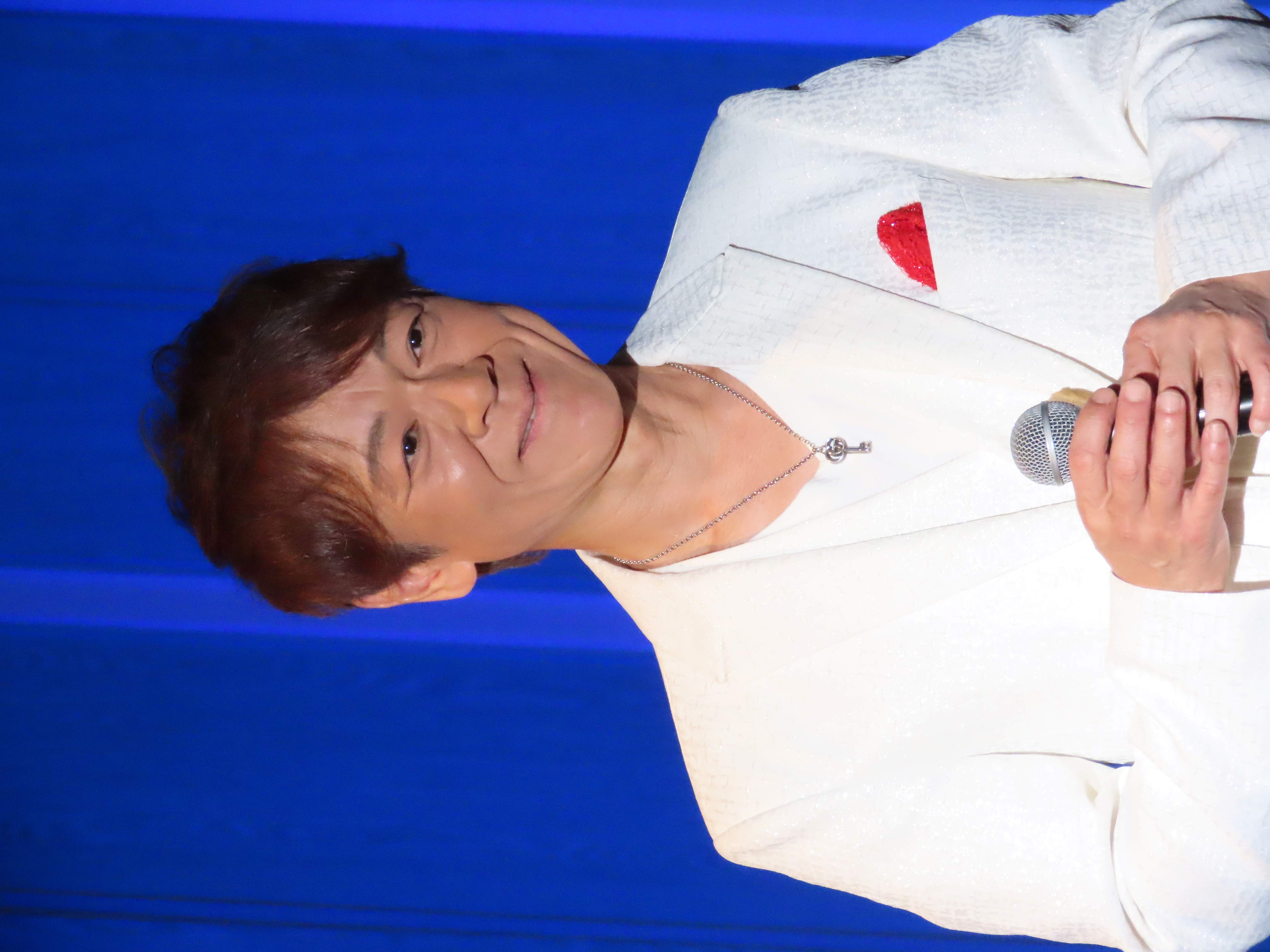 北山たけし、52歳のバースデーライブで熱唱！注目の新人、堀内春菜も登場！ 