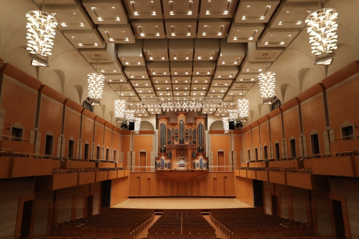 豊田市 コンサートホール