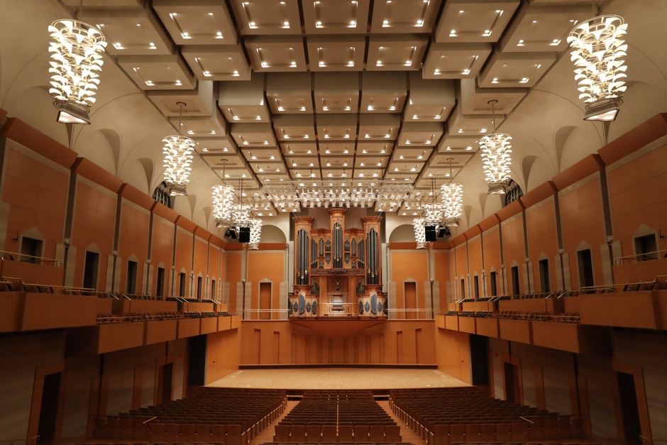 豊田市 コンサートホール