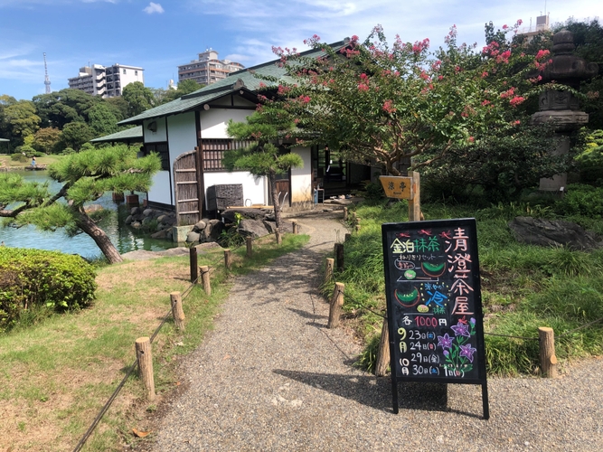 こちらの看板が「清澄茶屋」の目印です