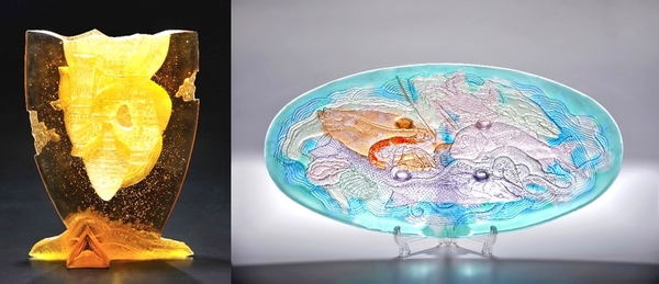 展示作品「アッテカの眠り」(左)、「海乃幸硝子大皿」(右)