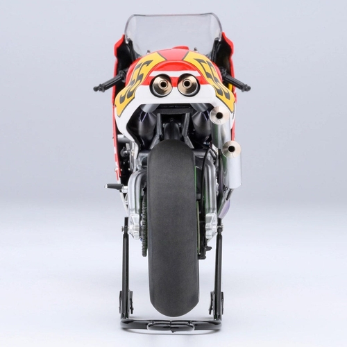 AUTOart 1/12スケール ホンダ NSR500 WGP500 #56 「バリバリ伝説」 (「巨摩 郡」 ヘルメット付属)