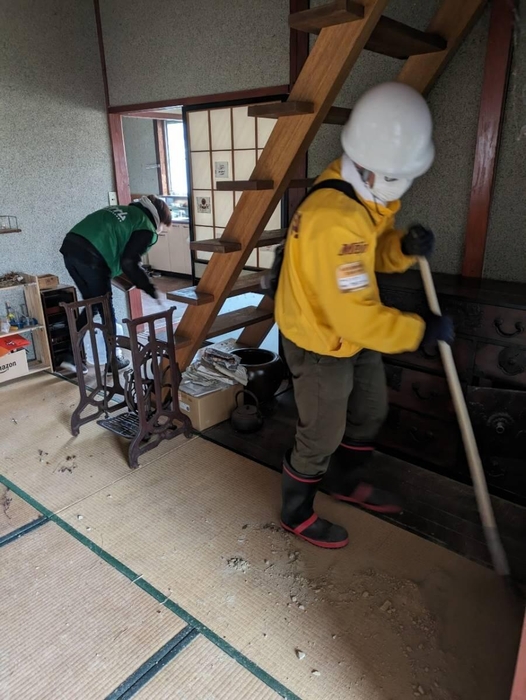 被災した家屋の清掃