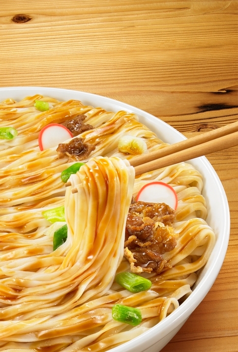 冷しぶっかけ肉うどん 調理イメージ