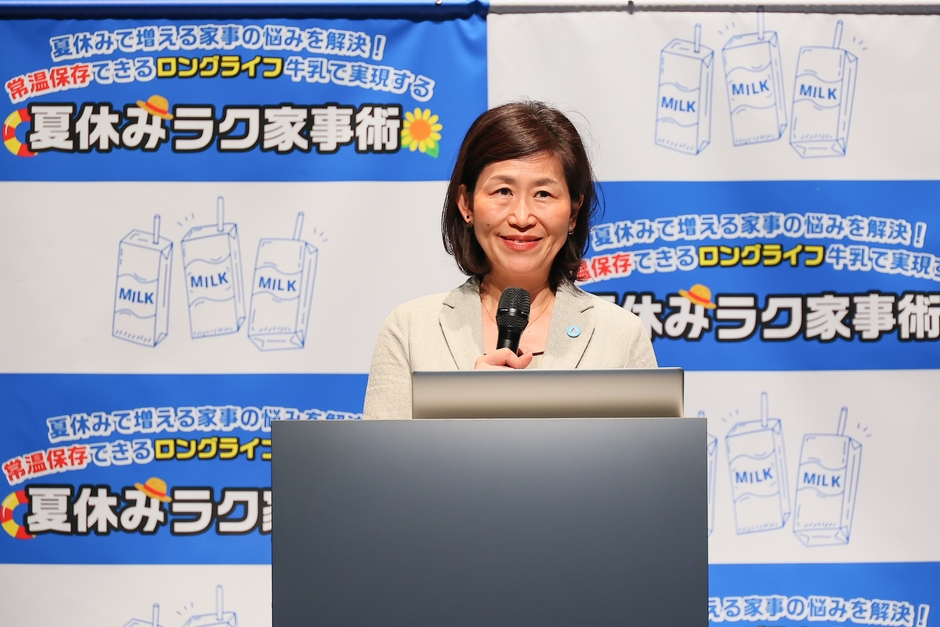 日本テトラパック 鍜治葉子