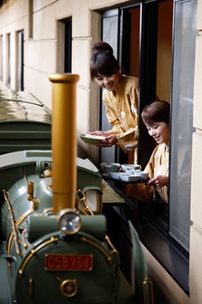 SLがほうとうを運ぶお食事処『お狩場』