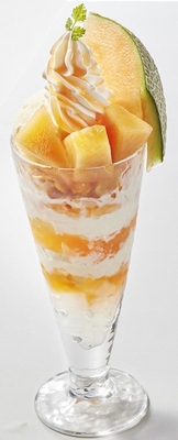 北海道産らいでんメロンパフェ