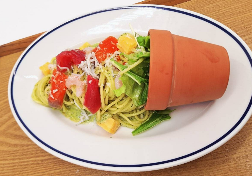 きらめく海のツリーパスタ