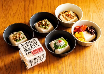 湘南豆富の看板商品「大トロとうふ」