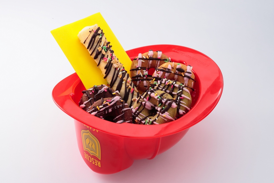 ハッピーデザートコンボスーベニア （クレープ、ドーナツ） 2,000円 【ピット・ストップ・ジュース・アンド・ドライブ】