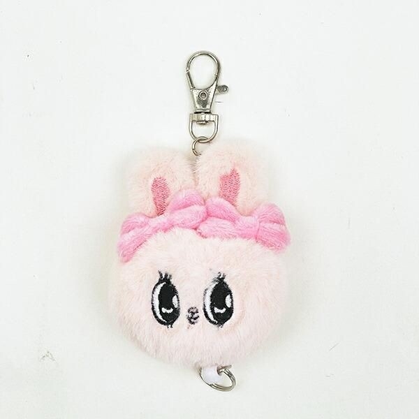 エスターバニーのふわふわなぬいぐるみアクセサリー